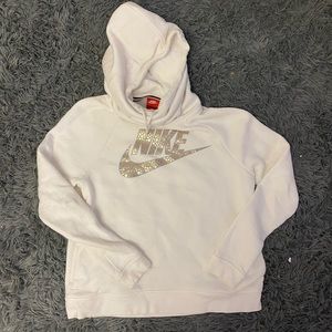 small white nike sweatshirt